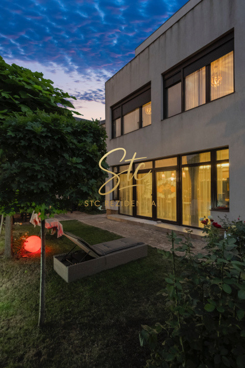 Salajan - vila superba cu 2 etaje - living 48mp fara stalpi