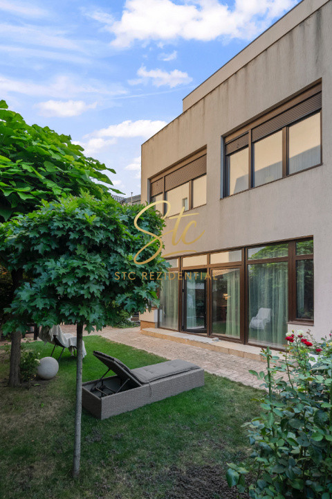 Salajan - vila superba cu 2 etaje - living 48mp fara stalpi