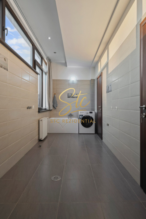 Salajan - vila superba cu 2 etaje - living 48mp fara stalpi