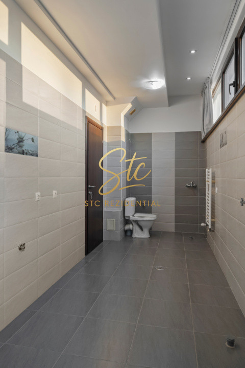 Salajan - vila superba cu 2 etaje - living 48mp fara stalpi