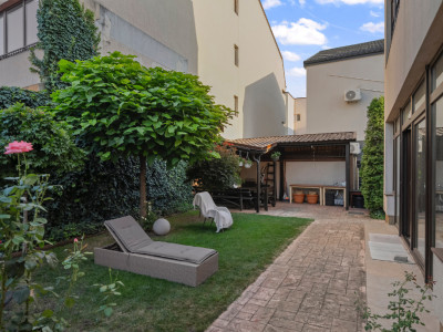 Salajan - vila superba cu 2 etaje - living 48mp fara stalpi