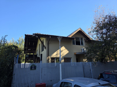 Casă cu curte de vânzare în București, zona Lujerului – 3 camere, 130 mp utili