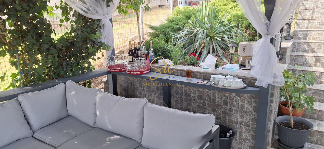 Vila cu deschidere la lac - Branesti - constructie 2016 - mobilata si utilata