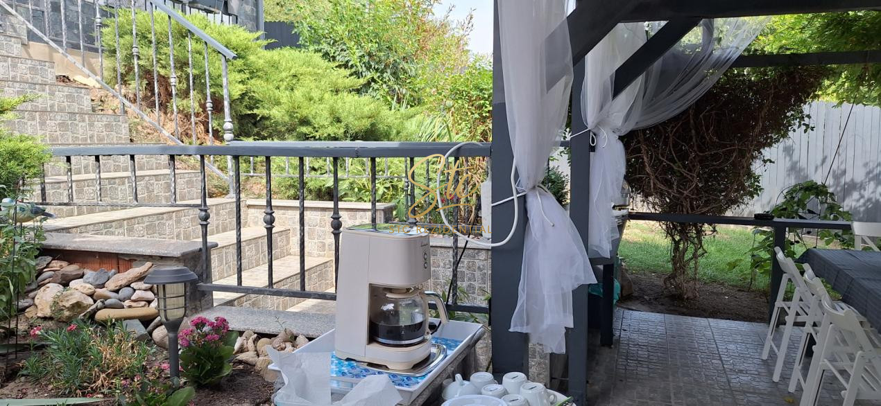 Vila cu deschidere la lac - Branesti - constructie 2016 - mobilata si utilata