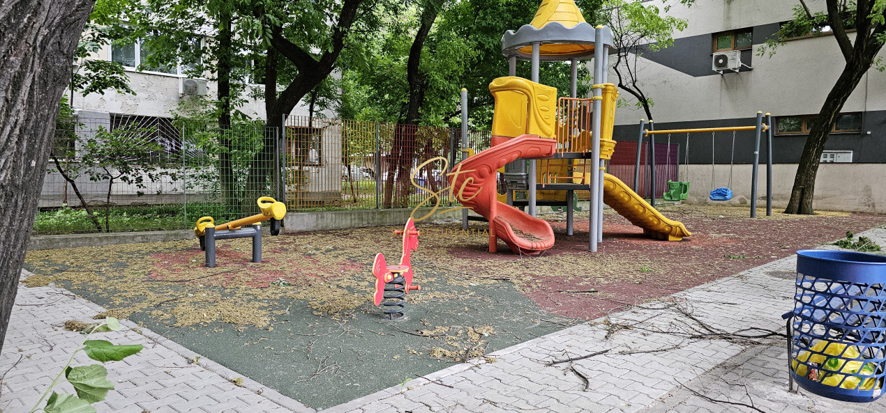 Brancoveanu - Oltenitei - bloc 1983 - nerenovat