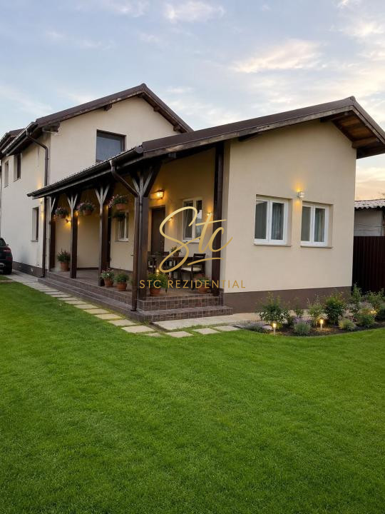 Casa la rosu - 25 km pana in Bucuresti - living 36mp